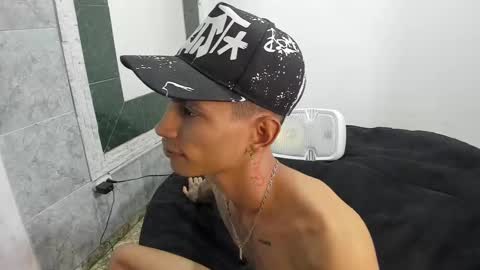 Snapshot of monkeyd_66 chatting on 02/18/25, 03:21 monkeyd_66 online show from 02/18/25, 03:21