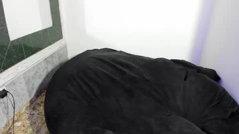 Snapshot of monkeyd_66 chatting on 03/02/25, 02:10 monkeyd_66 online show from 03/02/25, 02:10