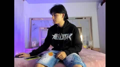 Snapshot of monky_0002 chatting on 03/14/26, 12:17 monky_0002 online show from 03/14/26, 12:17