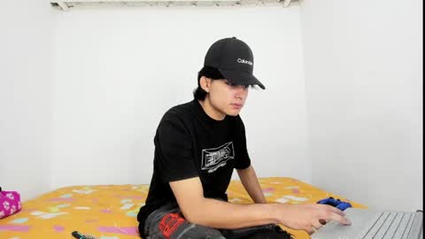 monky_0002 online show from 05/21/26, 04:25