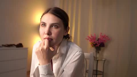 Jenny online show from 11/12/25, 02:06