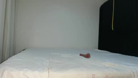 Snapshot of monroe_noir chatting on 03/22/26, 03:54 Monroe online show from 03/22/26, 03:54