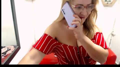 monserrat_diva online show from 05/16/26, 01:02