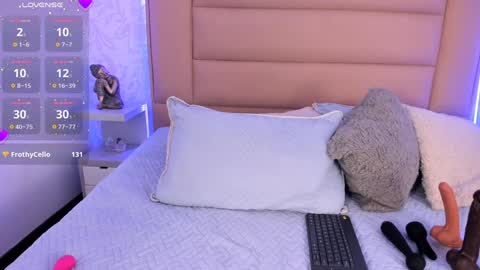 Snapshot of monserrat_towers chatting on 12/22/24, 02:06 Adriana online show from 12/22/24, 02:06