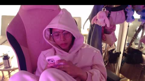 Snapshot of monstercockselfsuck chatting on 12/10/24, 09:33 ELYSE A SIMPLE GIRL online show from 12/10/24, 09:33