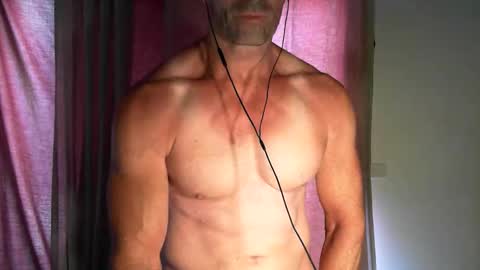 Snapshot of monsterdildos chatting on 01/11/26, 07:35 monsterdildos online show from 01/11/26, 07:35