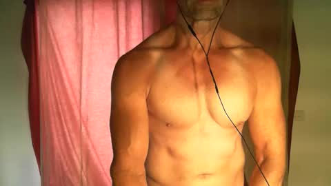 Snapshot of monsterdildos chatting on 02/01/26, 05:17 monsterdildos online show from 02/01/26, 05:17