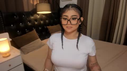 Snapshot of monstrouscockdivaontop chatting on 12/21/24, 02:58 Ruthie online show from 12/21/24, 02:58