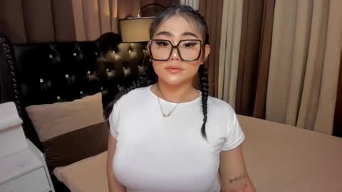 Snapshot of monstrouscockdivaontop chatting on 01/13/25, 09:20 Ruthie online show from 01/13/25, 09:20