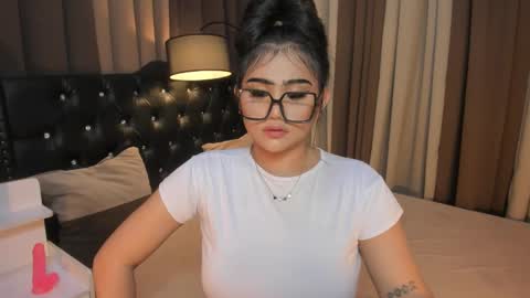 Snapshot of monstrouscockdivaontop chatting on 01/30/25, 11:34 Ruthie online show from 01/30/25, 11:34