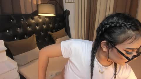 Snapshot of monstrouscockdivaontop chatting on 02/01/25, 01:12 Ruthie online show from 02/01/25, 01:12