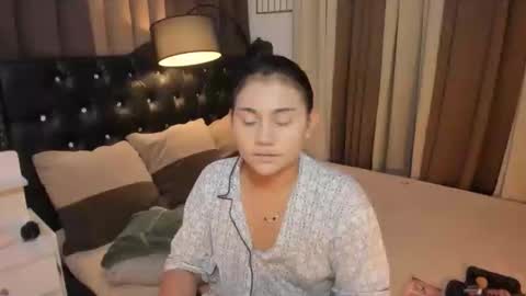 Snapshot of monstrouscockdivaontop chatting on 02/01/25, 11:27 Ruthie online show from 02/01/25, 11:27