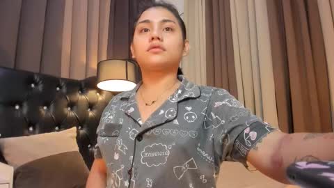 Snapshot of monstrouscockdivaontop chatting on 02/06/25, 02:11 Ruthie online show from 02/06/25, 02:11