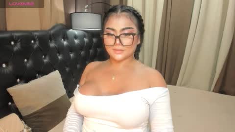 Snapshot of monstrouscockdivaontop chatting on 09/27/25, 10:59 Ruthie online show from 09/27/25, 10:59