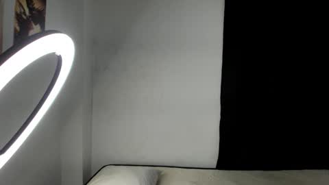 Snapshot of montes_juan chatting on 09/08/25, 07:02 montes_juan online show from 09/08/25, 07:02