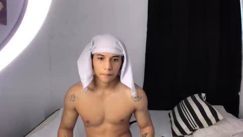 Snapshot of montes_juan chatting on 09/27/25, 05:40 montes_juan online show from 09/27/25, 05:40