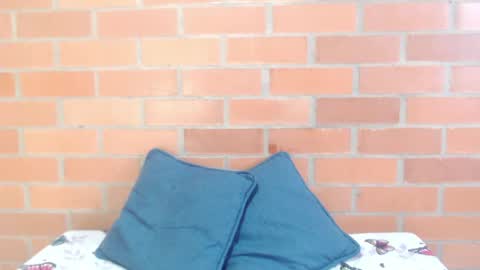 Luisa online show from 05/02/26, 02:44