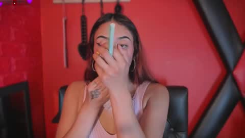 Monttserratt online show from 03/17/26, 07:17