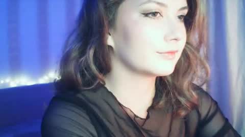 moodiemira online show from 10/15/25, 06:19