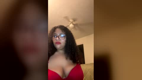 moon_264 online show from 05/18/26, 02:40