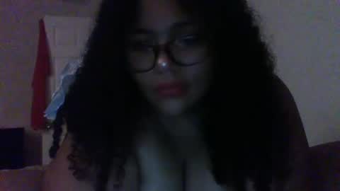 moon_264 online show from 05/18/26, 04:07