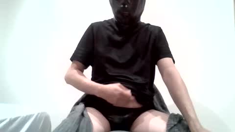 Snapshot of moon_84 chatting on 05/22/26, 12:51 Moon 84 online show from 05/22/26, 12:51