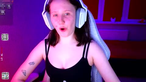 Snapshot of moon_avengers chatting on 02/25/26, 03:54 Lola online show from 02/25/26, 03:54