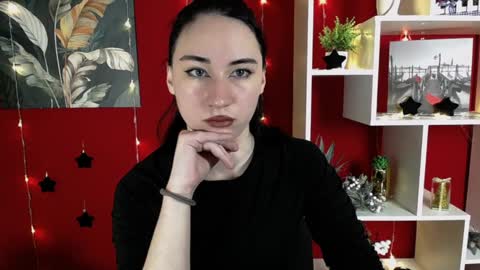 Snapshot of moon_foxy_ chatting on 12/16/24, 07:43 Diana online show from 12/16/24, 07:43