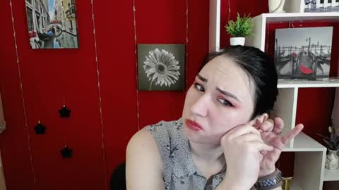 Snapshot of moon_foxy_ chatting on 01/24/25, 04:49 Diana online show from 01/24/25, 04:49