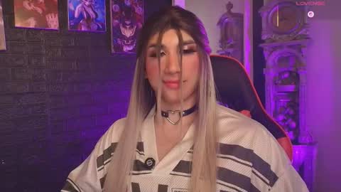 moon_nia online show from 05/13/26, 12:52