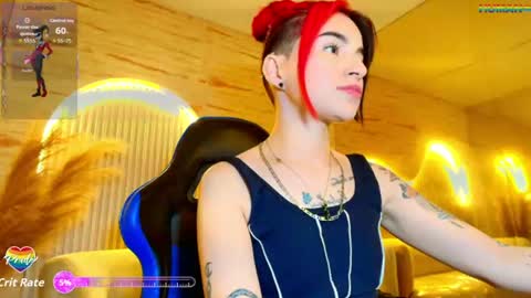 Snapshot of moon_red_r chatting on 06/27/26, 01:28 Moon online show from 06/27/26, 01:28