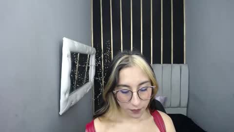 MOON SHUT online show from 03/09/26, 12:20