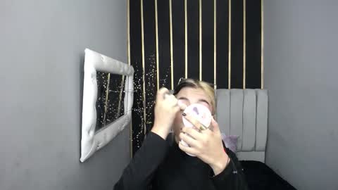 MOON SHUT online show from 03/16/26, 12:53