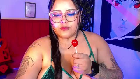 moon_sunflowers online show from 09/17/25, 04:58