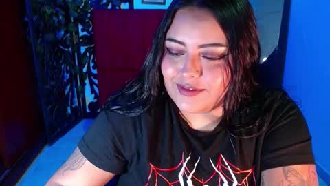 moon_sunflowers online show from 11/05/25, 03:28