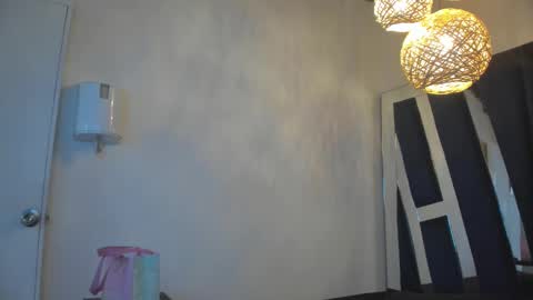 Luna  online show from 03/04/25, 06:50