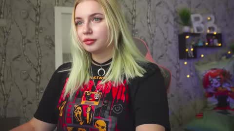 Emilia online show from 02/03/26, 06:40