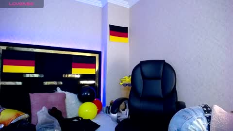 Moon Water   online show from 09/30/25, 11:48