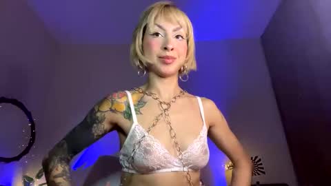 Cinna online show from 12/04/25, 09:45