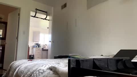 Snapshot of moondoggie00111 chatting on 04/04/26, 09:01 Moon Doggie online show from 04/04/26, 09:01