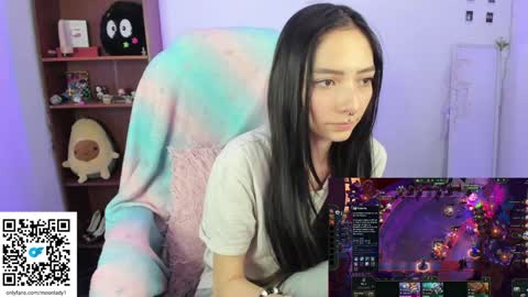 MOON  online show from 01/18/25, 05:20