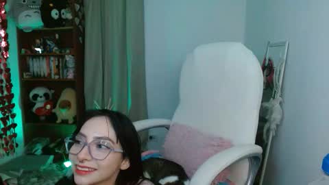 MOON  online show from 05/28/26, 04:10