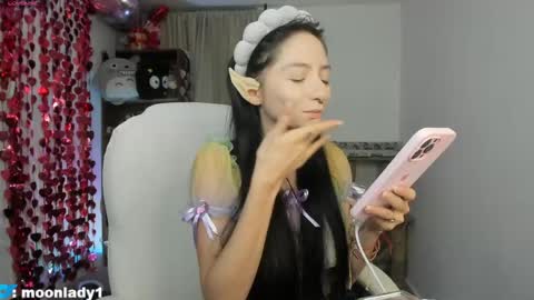 MOON  online show from 06/05/26, 11:32