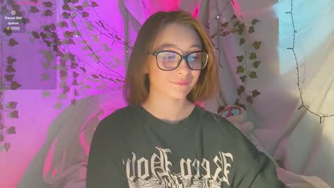 Snapshot of moonlight__lovers chatting on 12/04/24, 09:07 Dana online show from 12/04/24, 09:07