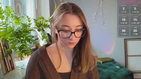 Snapshot of moonlight__lovers chatting on 12/24/24, 12:11 Dana online show from 12/24/24, 12:11