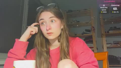 Snapshot of moonlight__lovers chatting on 12/21/25, 09:11 Dana online show from 12/21/25, 09:11