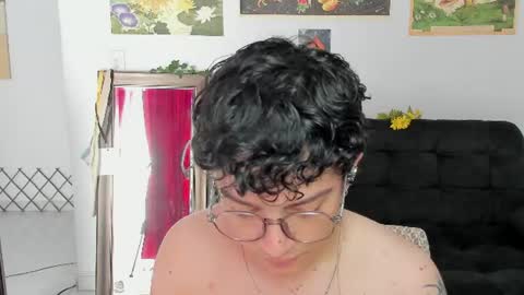 Clove online show from 08/04/26, 03:47