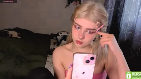 Im Grace 3 online show from 04/28/26, 12:21