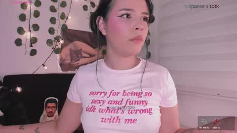 Snapshot of moonliight__ chatting on 02/09/26, 11:42 moonliight__ online show from 02/09/26, 11:42