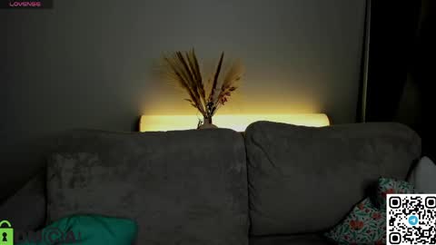 Snapshot of moonlitadele chatting on 04/03/26, 01:14 Adele online show from 04/03/26, 01:14